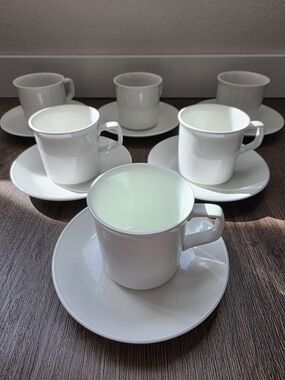 Johnson Bros Ironstone Set Of 6 Cups And Saucers